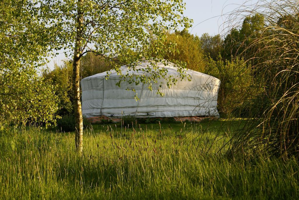 Le Refuge Du Clos Du Moulin Брионн Номер фото